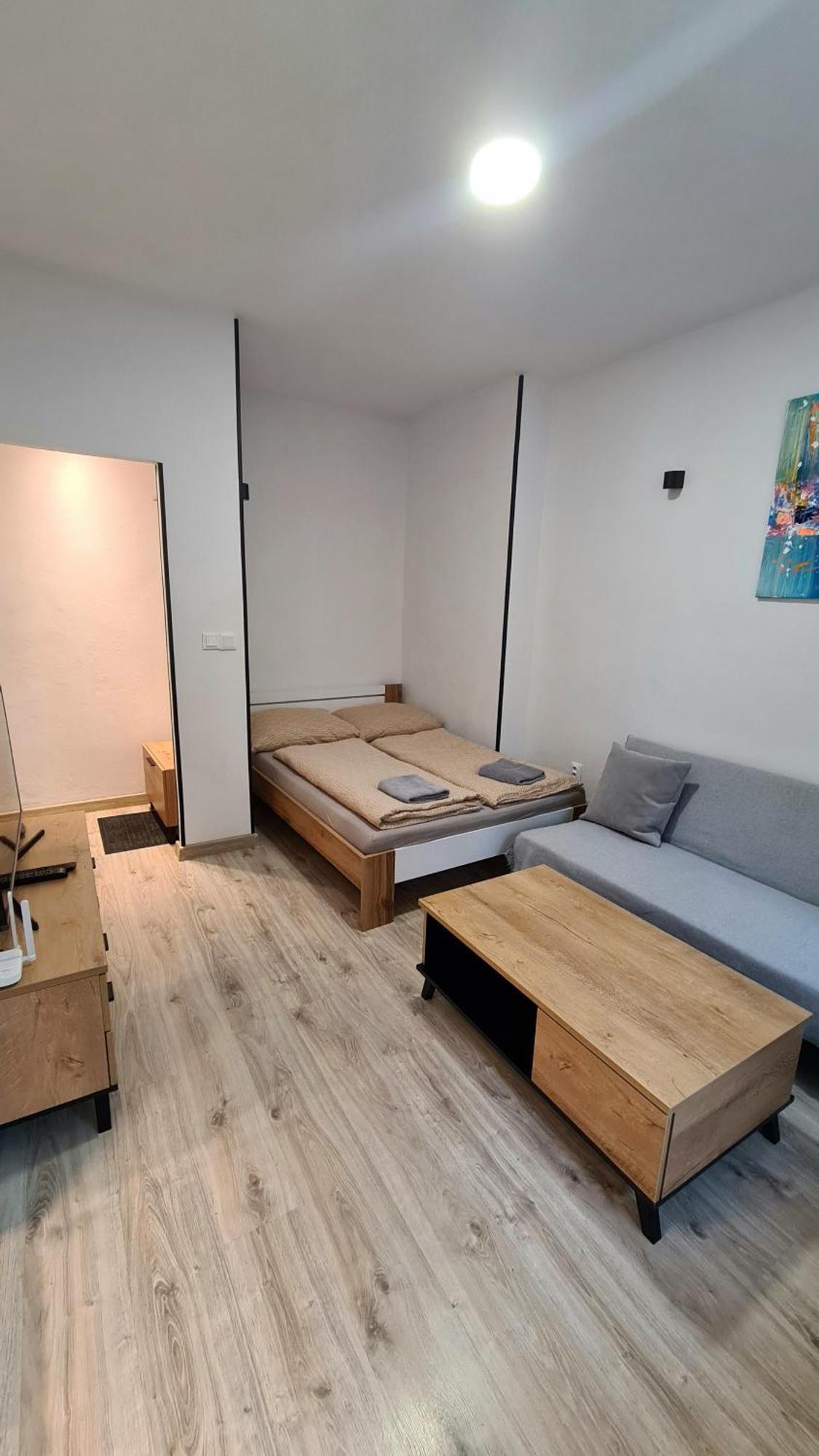 Apartman Bb-Centrum2 Banska Bystrica Bagian luar foto